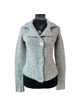 #40 BKE DENIM ~ Speckled Gray and Baby Blue Alpaca Sweater w/Iridescent Buttons